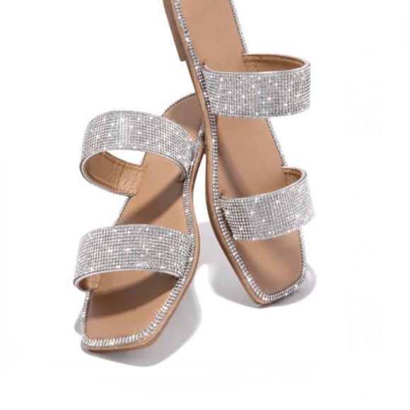 !! NEW !! Embellished Double Strap Square Toe Sandals in Silver - Picture 4 of 12